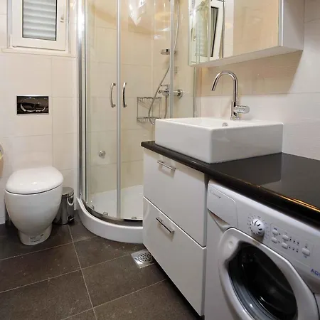 In Rogoznicko - Sibenik Riviera 36447 *