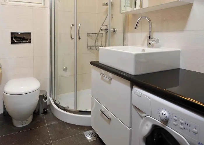 In Rogoznicko - Sibenik Riviera 36447 *